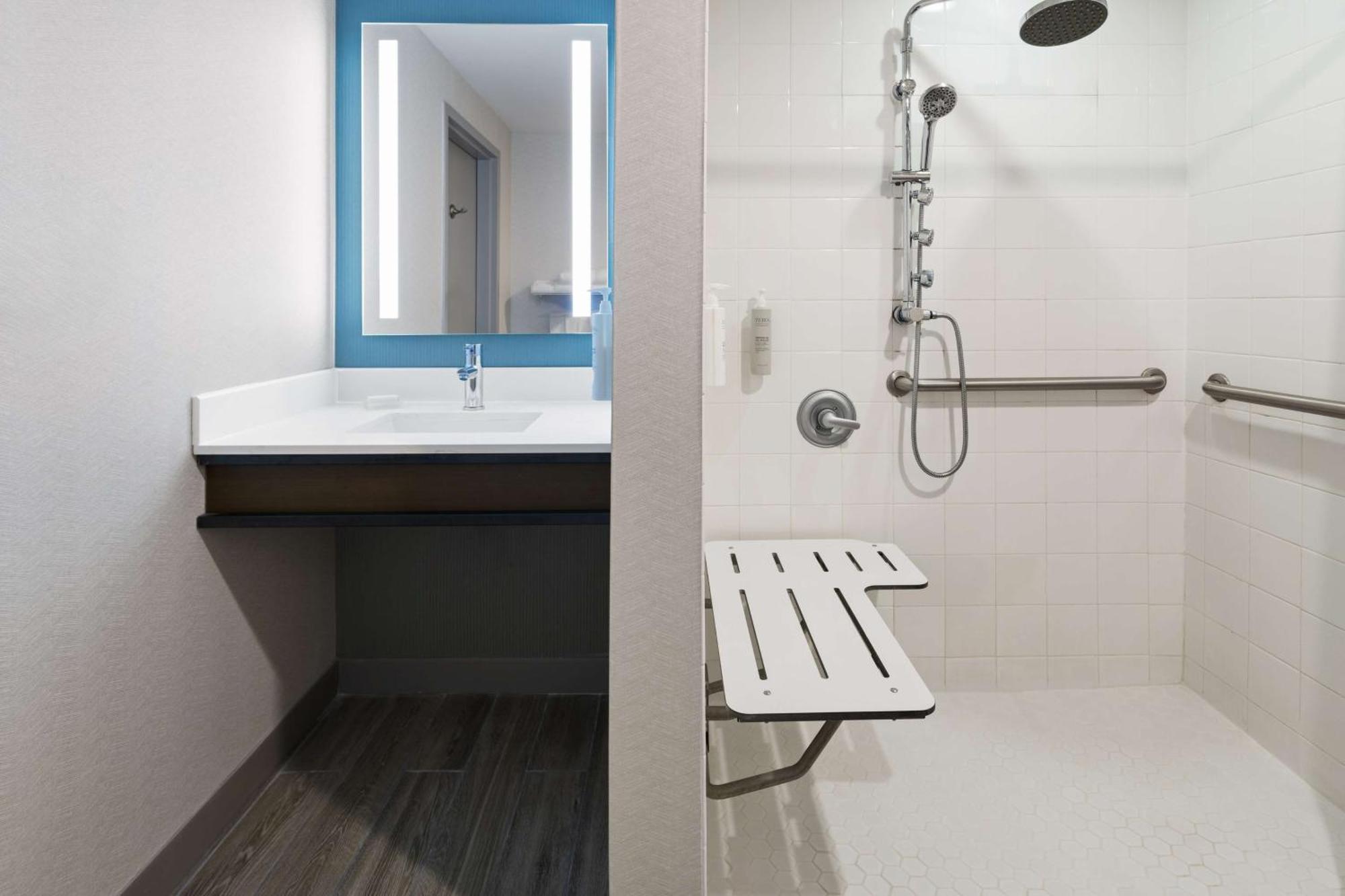 Hilton Garden Inn Winston-Salem/Hanes Mall Екстер'єр фото